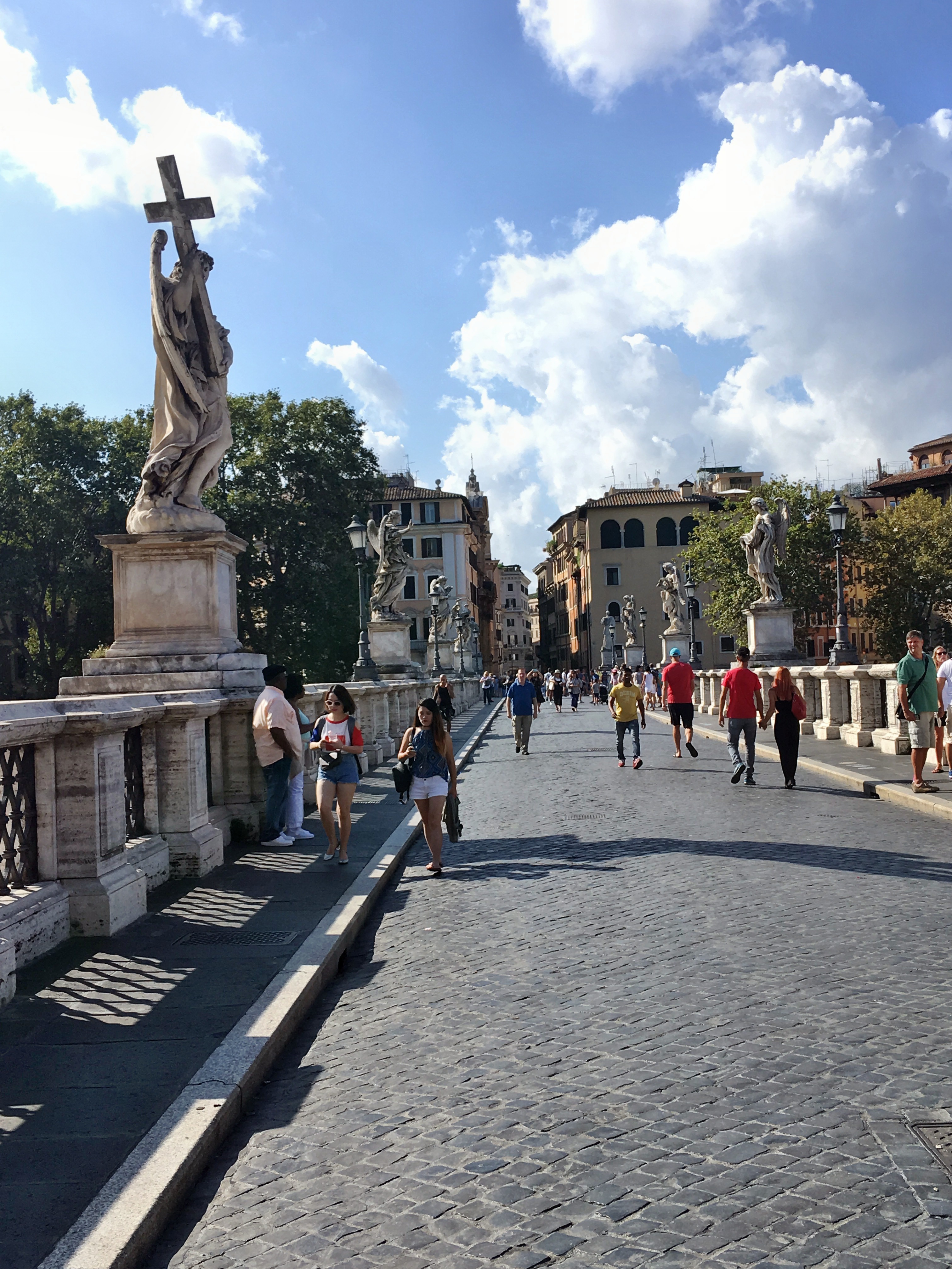 The Ponte Sant'Angelo bridge