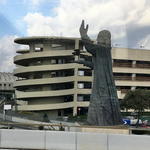 Statue of Leonardo welcoming us to the airport